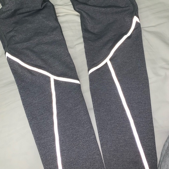 gray lululemon leggings - Picture 2 of 5